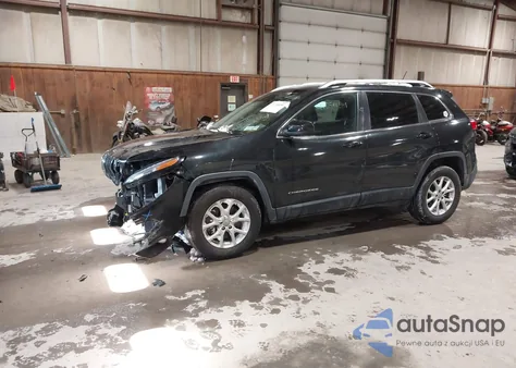 2015 Jeep Cherokee Latitude z USA, uszkodzony, nr VIN 1C4PJMCS7FW769875